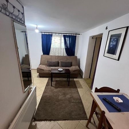 A & A Apartman Подгорица Екстериор снимка