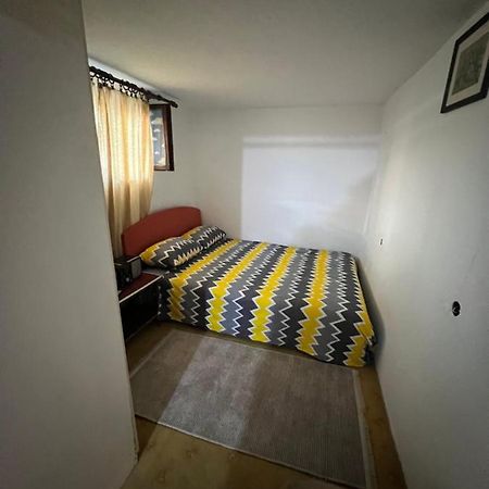 A & A Apartman Подгорица Екстериор снимка