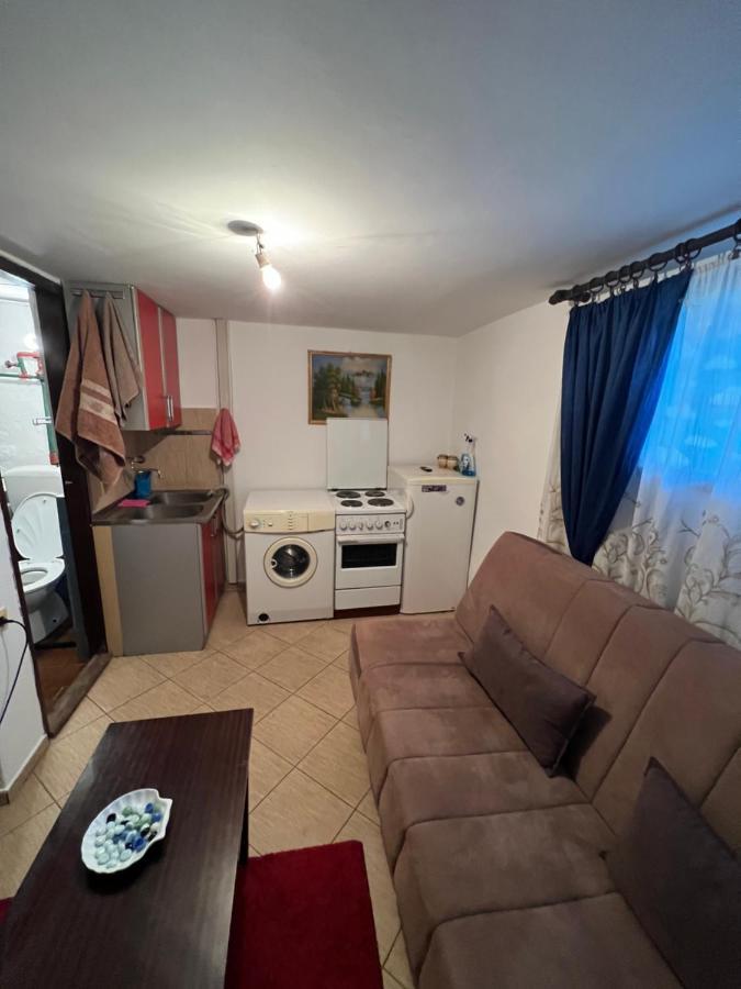 A & A Apartman Подгорица Екстериор снимка
