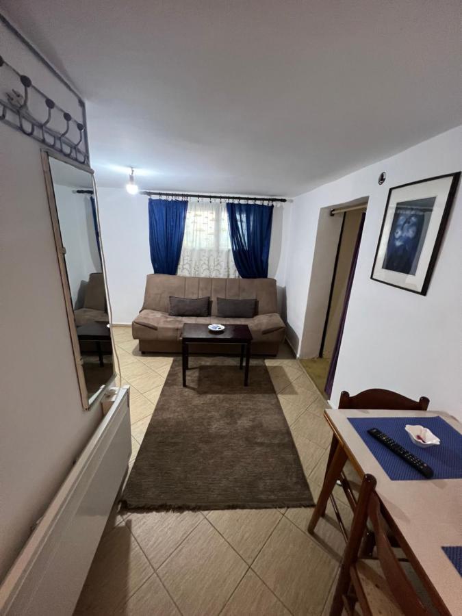 A & A Apartman Подгорица Екстериор снимка
